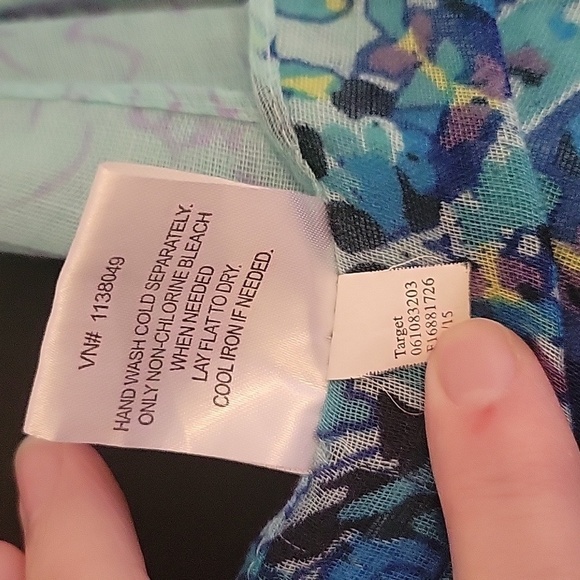3/$30 TARGET Aqua Floral Gauze Summer Cover-up Shawl Wrap - Picture 9 of 10